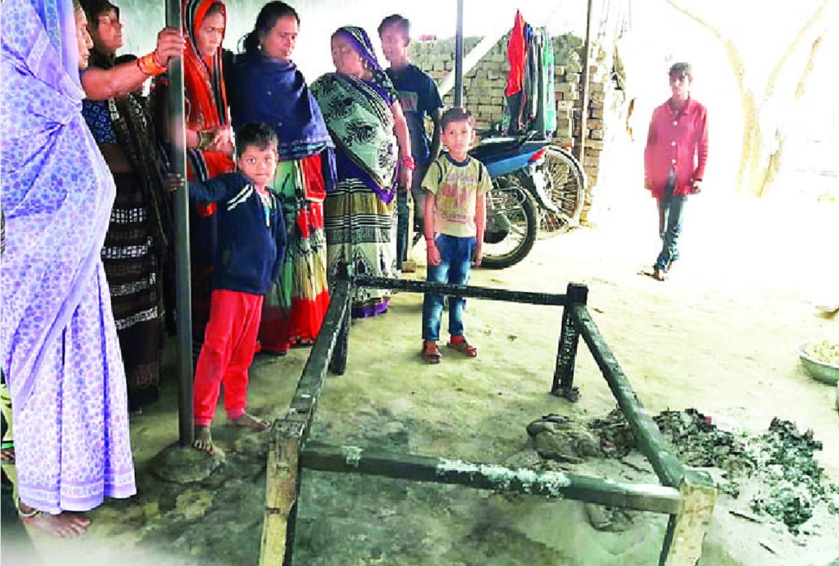 Drunken father pour diesel on daughter and fire in ayodhya