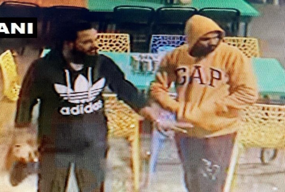 Madhya Pradesh Suspects stole two INSAS rifles from Pachmarhi army camp, capture in CCTV