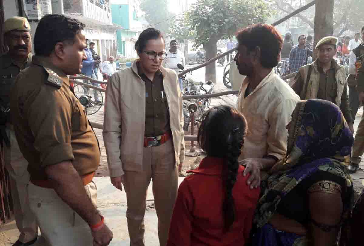 After Unnao case girl student kidnap in Auraiya