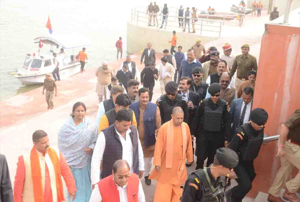 CM Yogi erupted after seeing water from the drainage in the Ganges