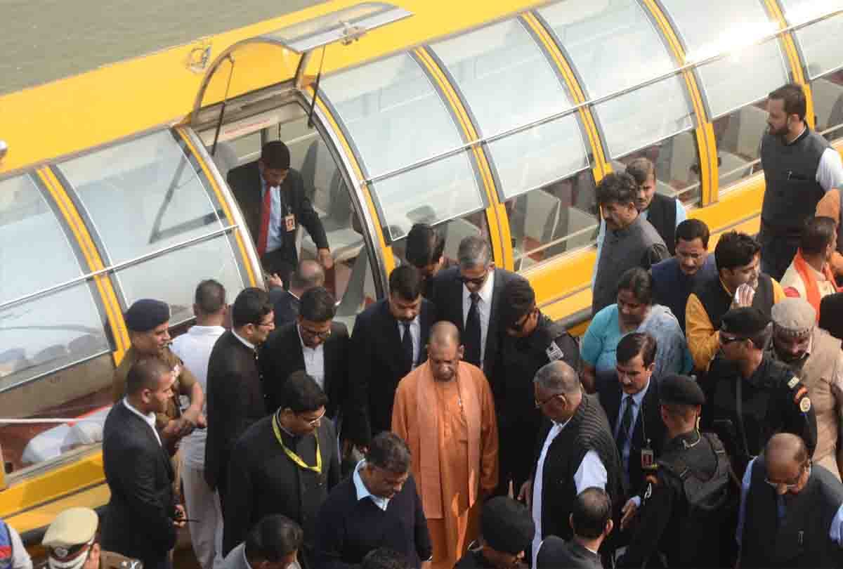 CM Yogi erupted after seeing water from the drainage in the Ganges