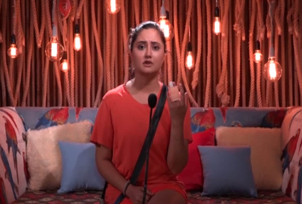 bigg boss 13 StayStrongRashamiDesai trend on twitter after Salman Khan reveals Arhaan hidden truth