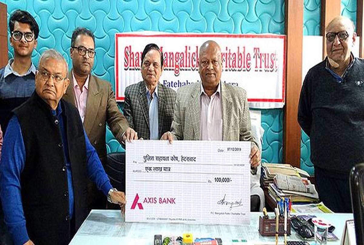 social worker reward of one lakh to hyderabad police for encounter