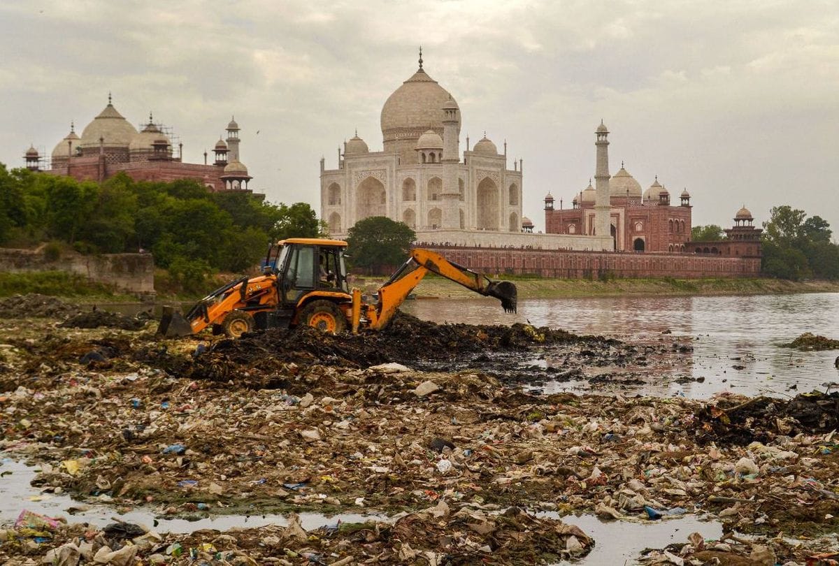 Pollution Control Board fixes fine on Jal Nigam Cause of Sewers falling in Yamuna