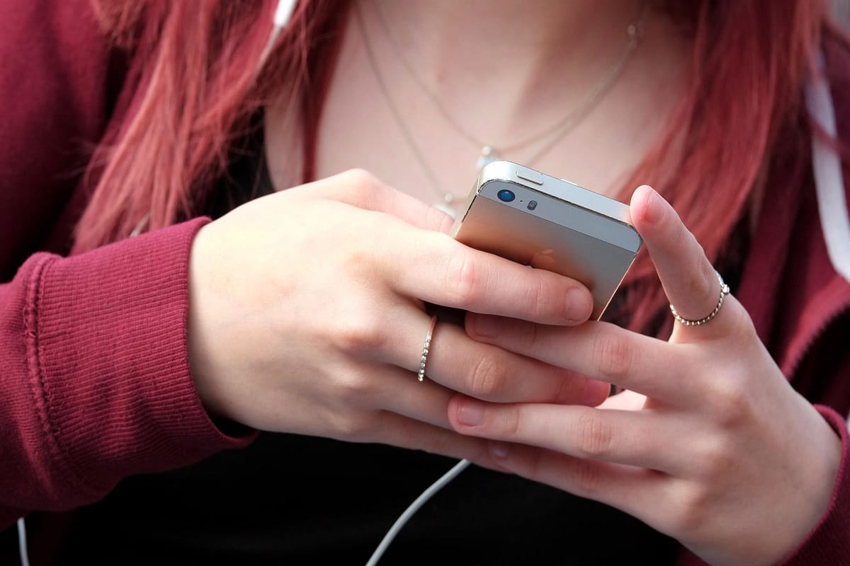 Mobile will be Ban in uttarakhand All degree colleges Soon
