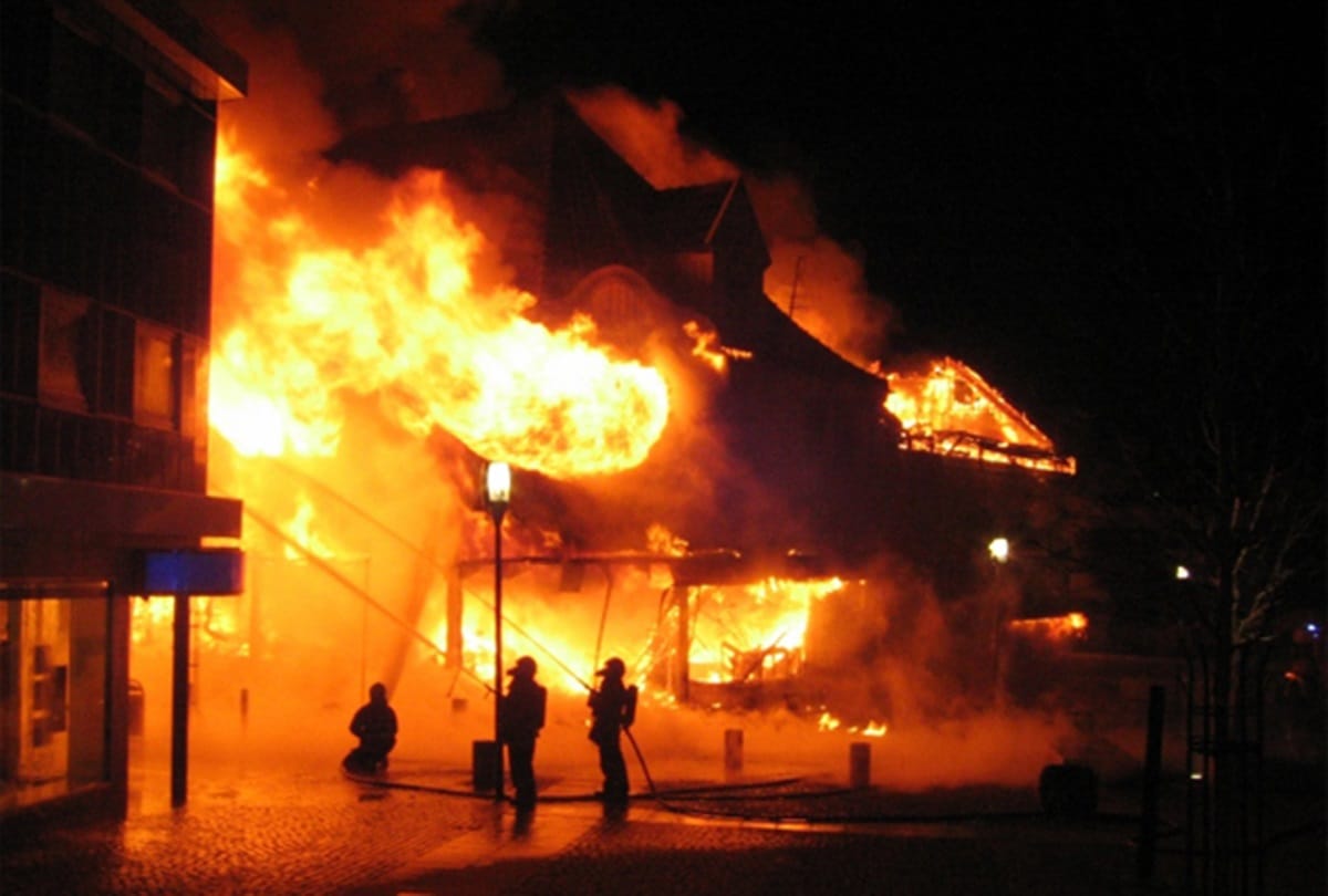 Fire in Delhi Anaj Mandi building, Rajesh Shukla rescued several people