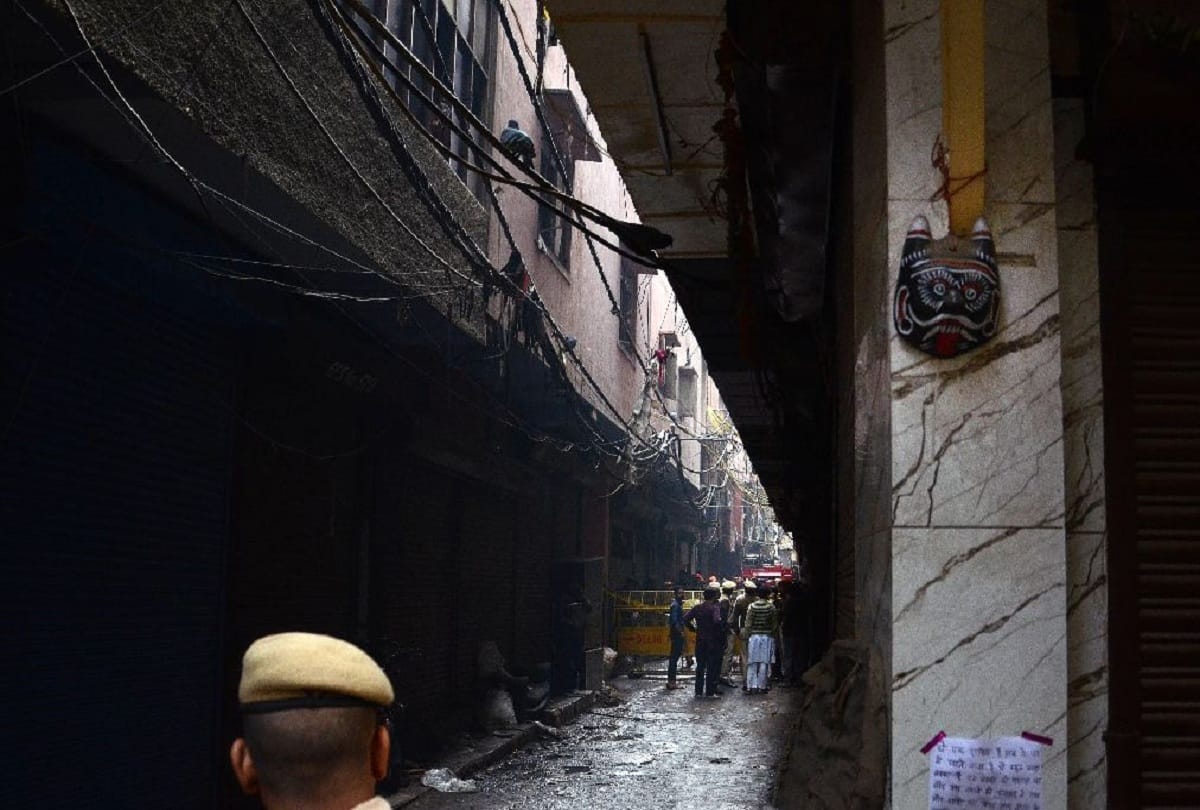 Delhi factory fire Accident ground report last call latest update anaj mandi rani Jhansi road
