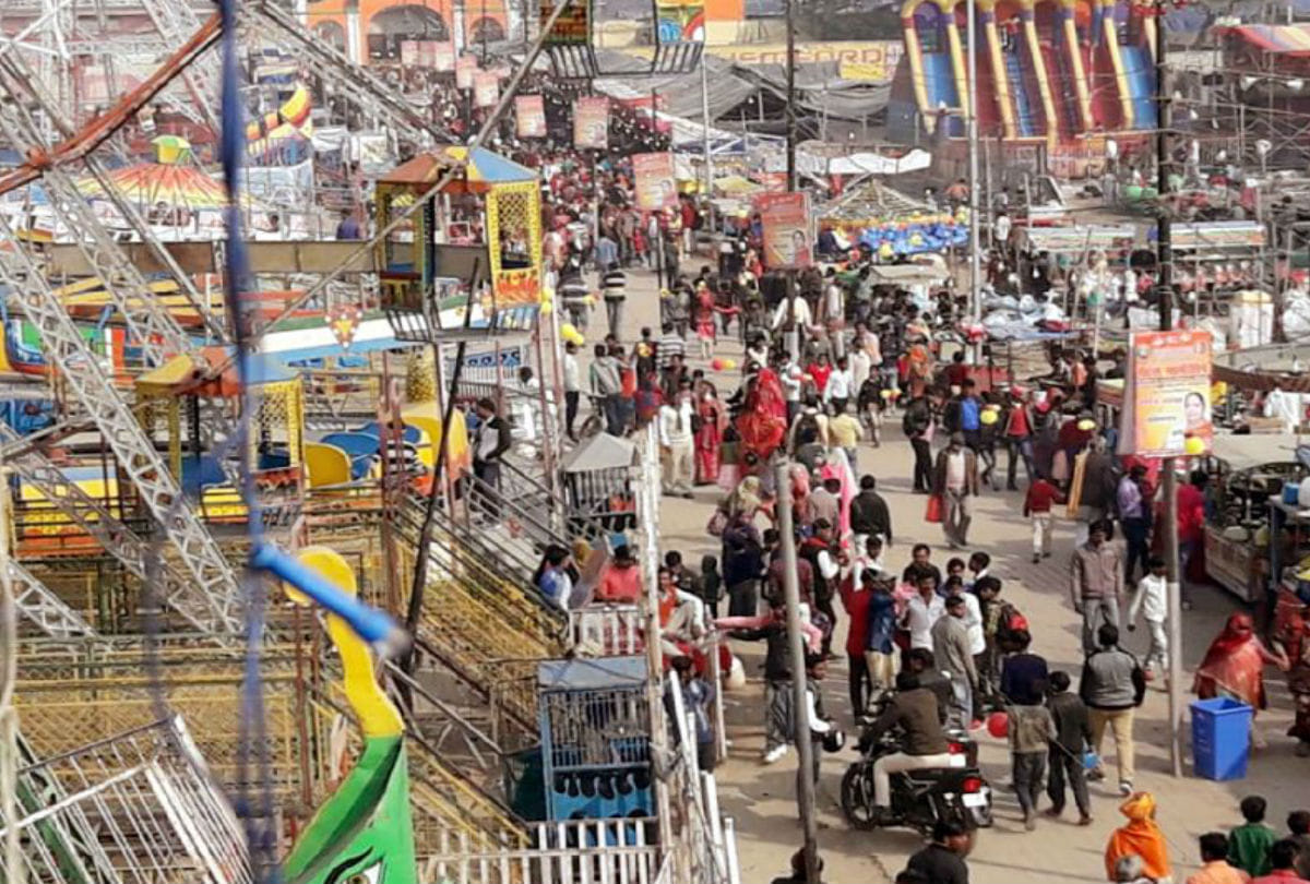 Mokshada Ekadashi Devotees Ganga Snan In Soron Kasganj
