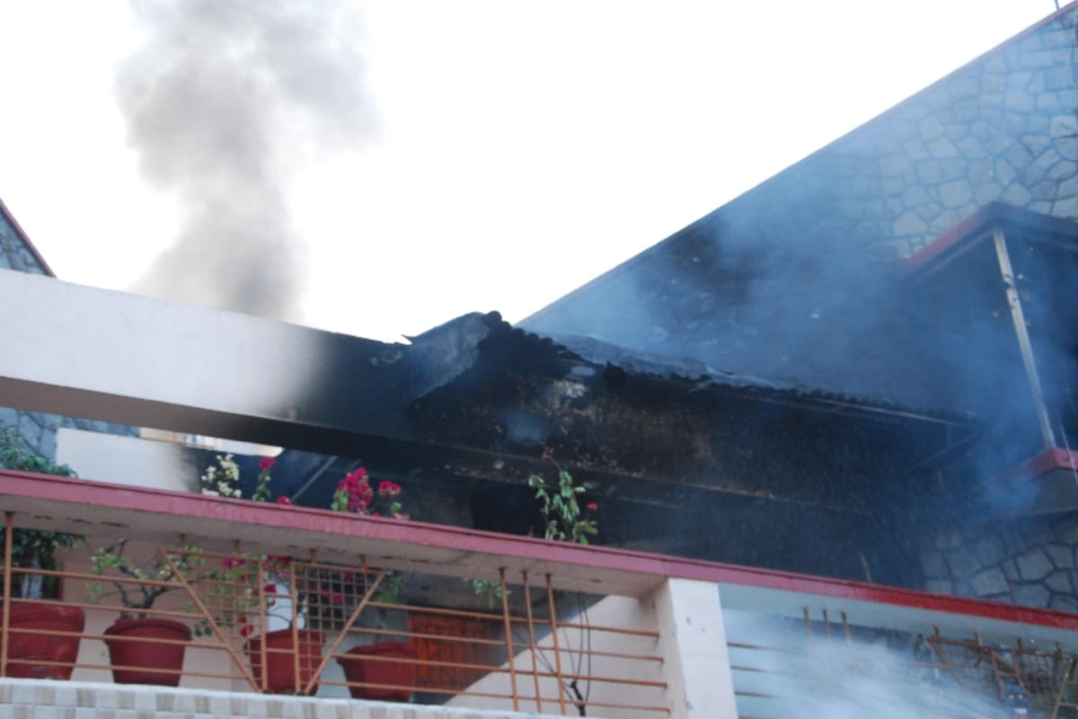 Maid cooking food in the kitchen burnt alive after fire in a house of Meerut