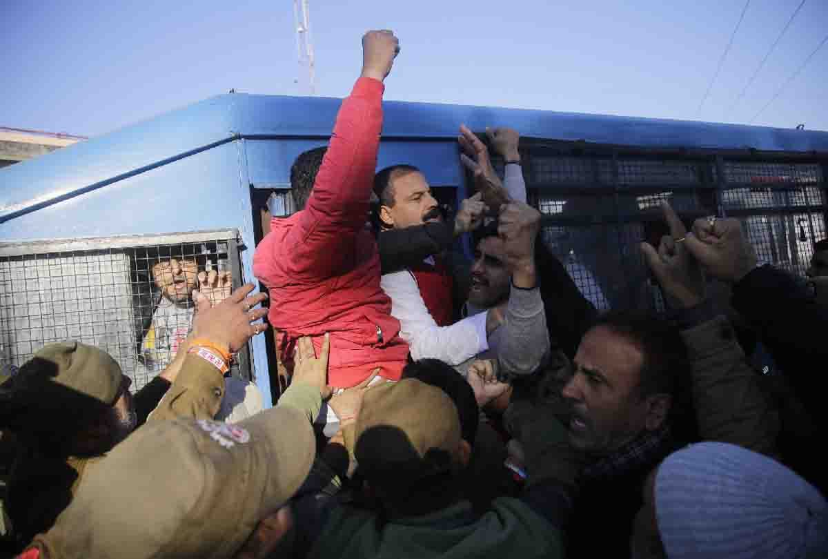 Panthers Party's call for Jammu bandh regarding Restrictions on Mobile Internet was ineffective