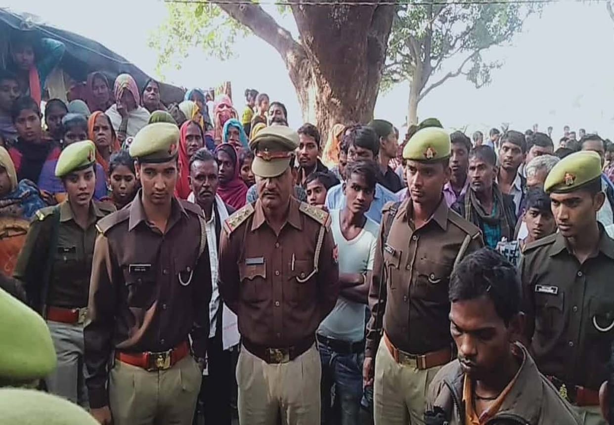 Teenager hanged in room in fatehpur