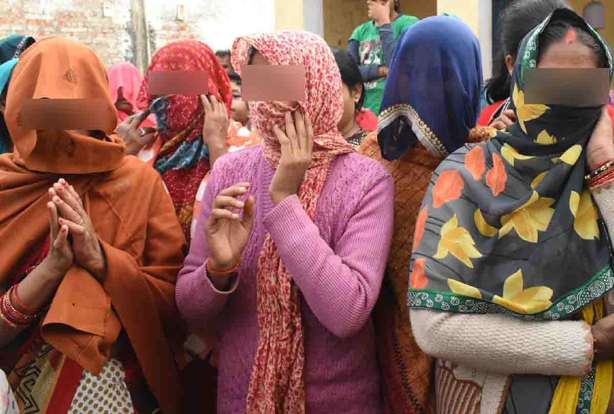 Kalyugi son raped step mother in Banda, beaten to death on protest