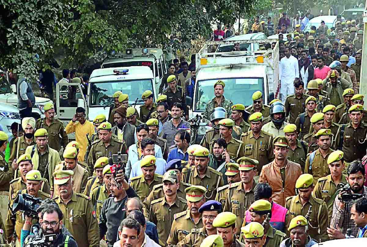 unnao misdeed case: father and son start weeping during bury daughter