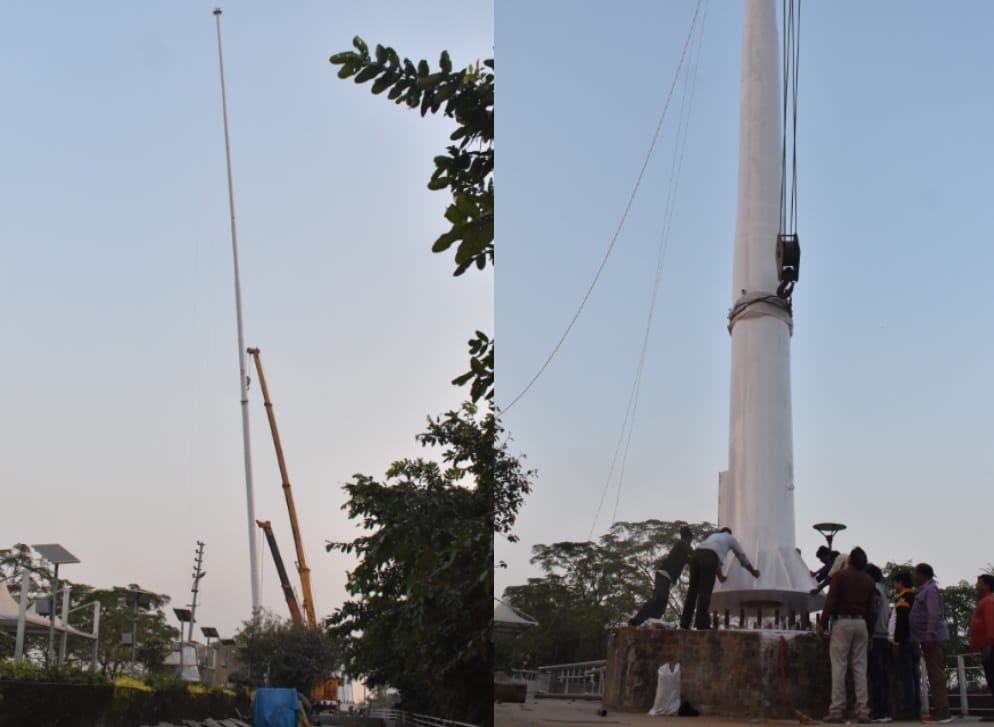 big flag tiranga near ramgarh taal gorakhpur