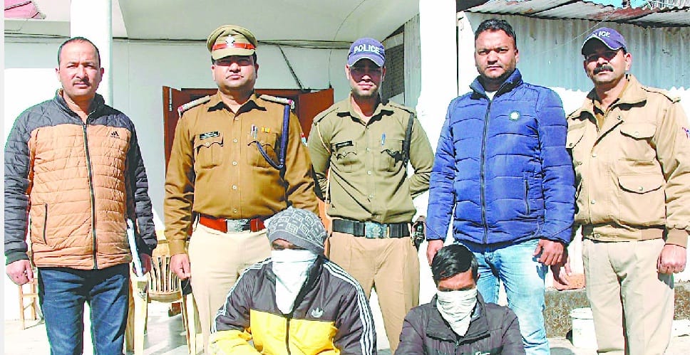 Two arrested with 1.25 kg charas