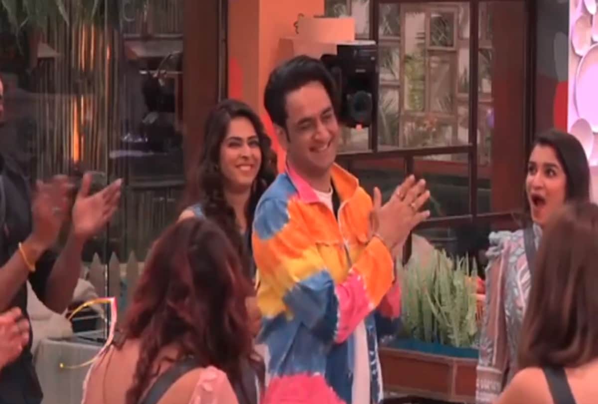 Bigg Boss 13 Asim Riaz Indirectly Comented on Vikas Gupta Sexuality