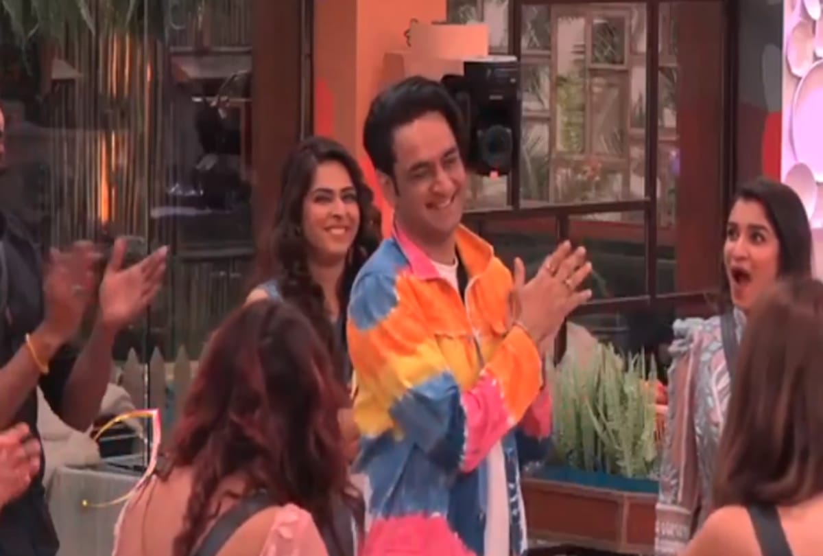 Bigg Boss 13 Asim Riaz Indirectly Comented on Vikas Gupta Sexuality