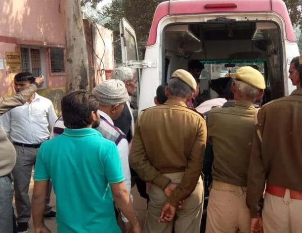 Revenue personnel committed suicide in Tehsil campus