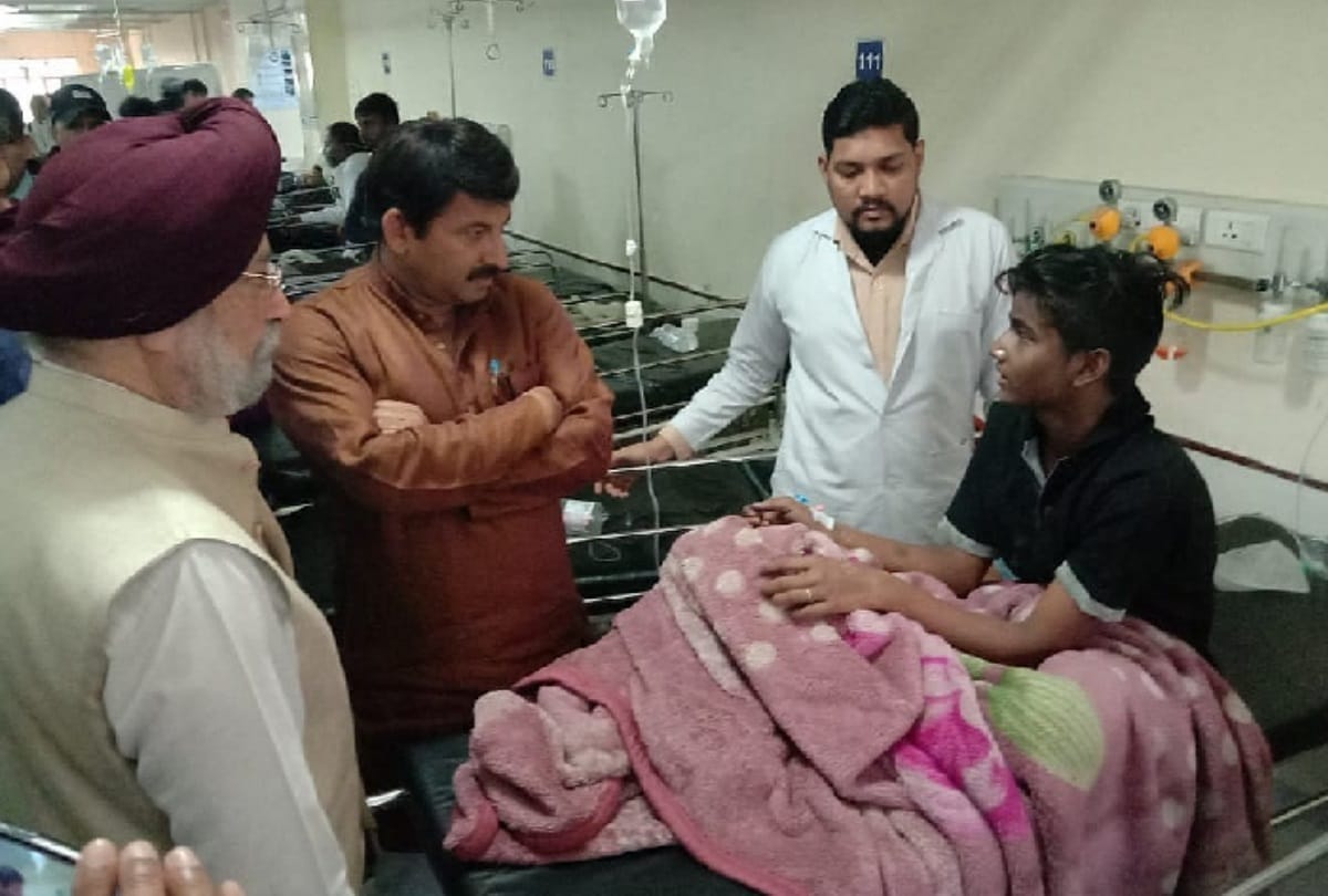 delhi anaj mandi fire tragedy politics going on manoj tiwari says how could kejriwal so emotionless