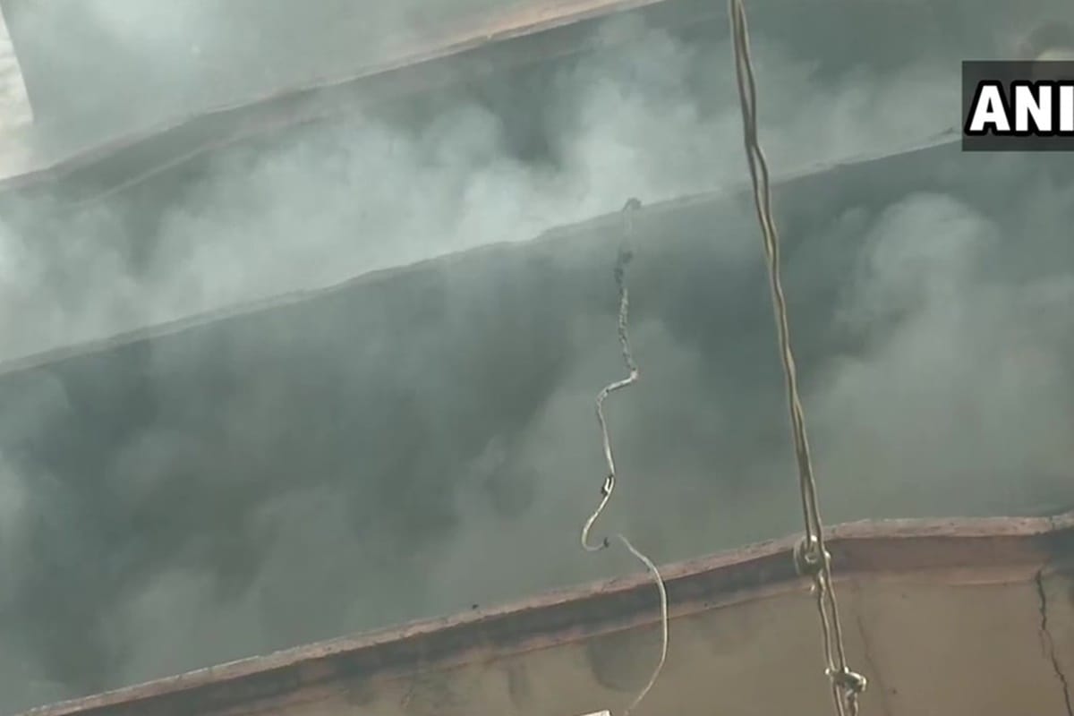 Delhi Anaj mandi factory fire incident last calls of people died will make you cry