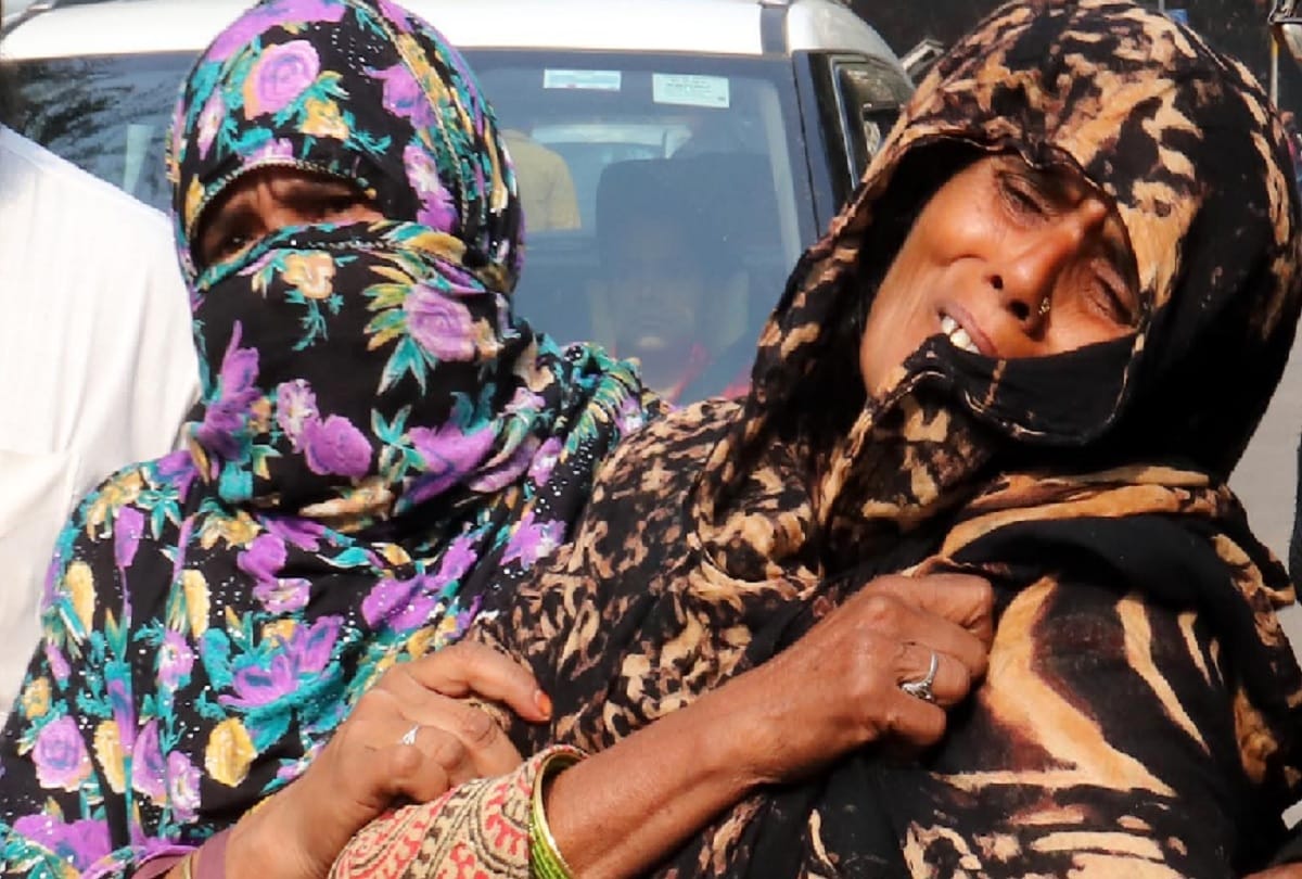 Delhi anaj mandi fire case The bells rang on the phone of dead body