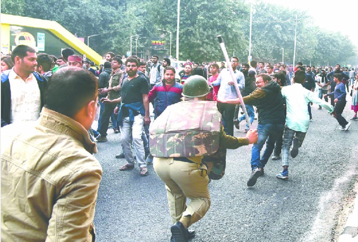 Three metro stations closed due to JNU protest