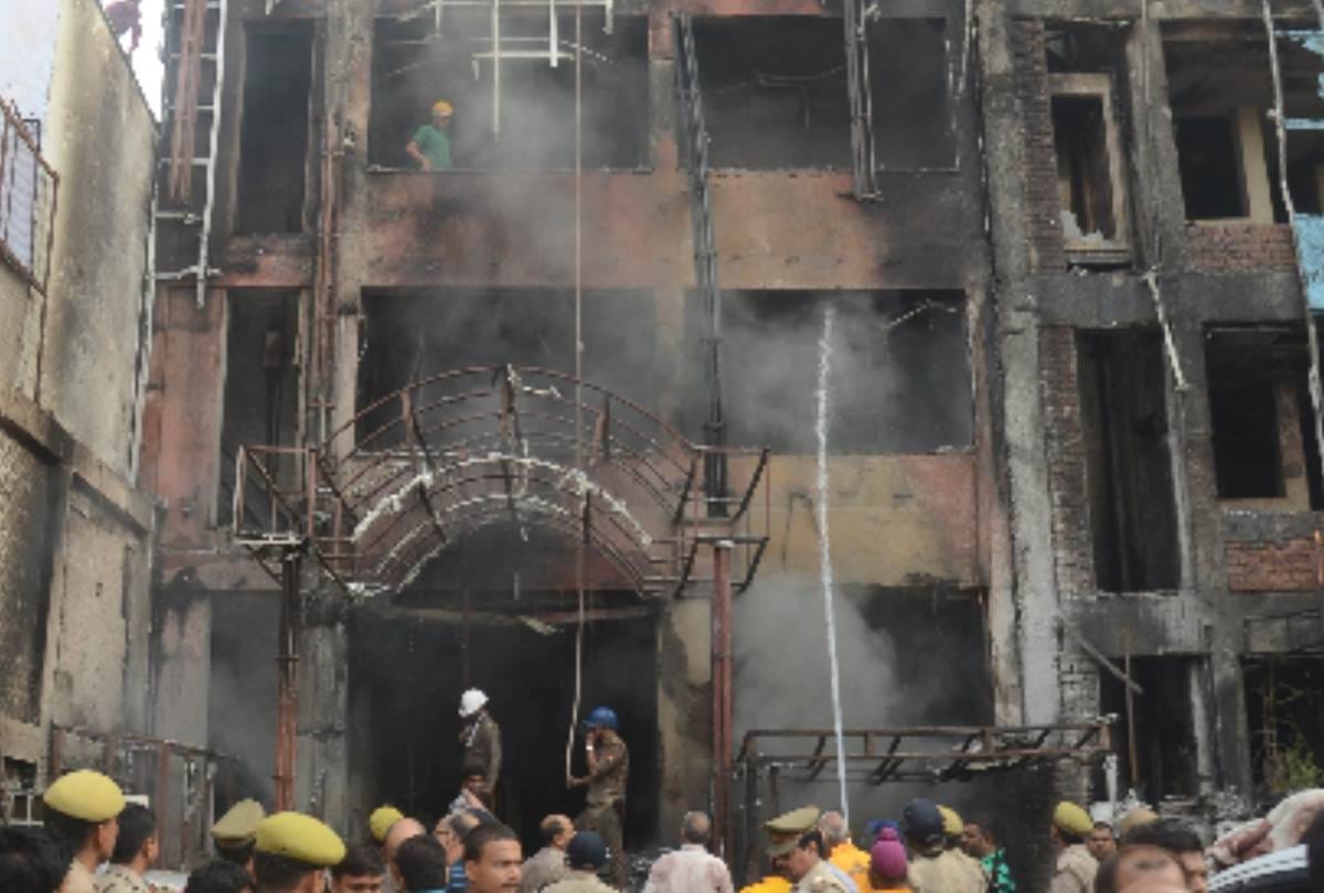 safety standards incomplete in factories, apartments, schools and  markets in lucknow