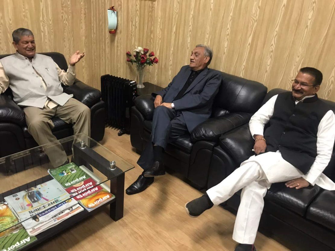 harish rawat kishore upadhyay and vijay bahuguna photo viral in social media