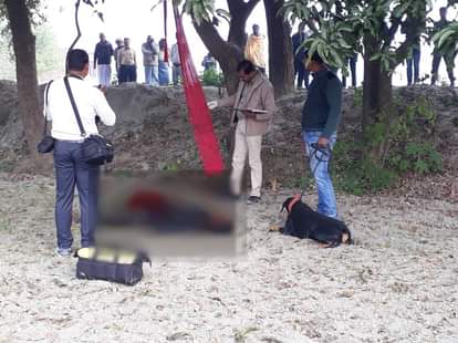 Divyang dead body found hanged on tree in sikrara jaunpur