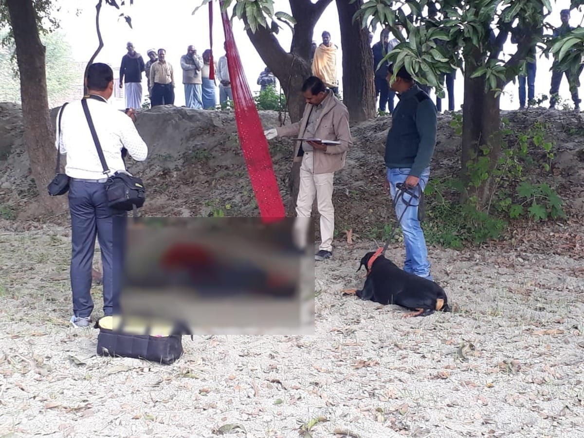 Divyang dead body found hanged on tree in sikrara jaunpur