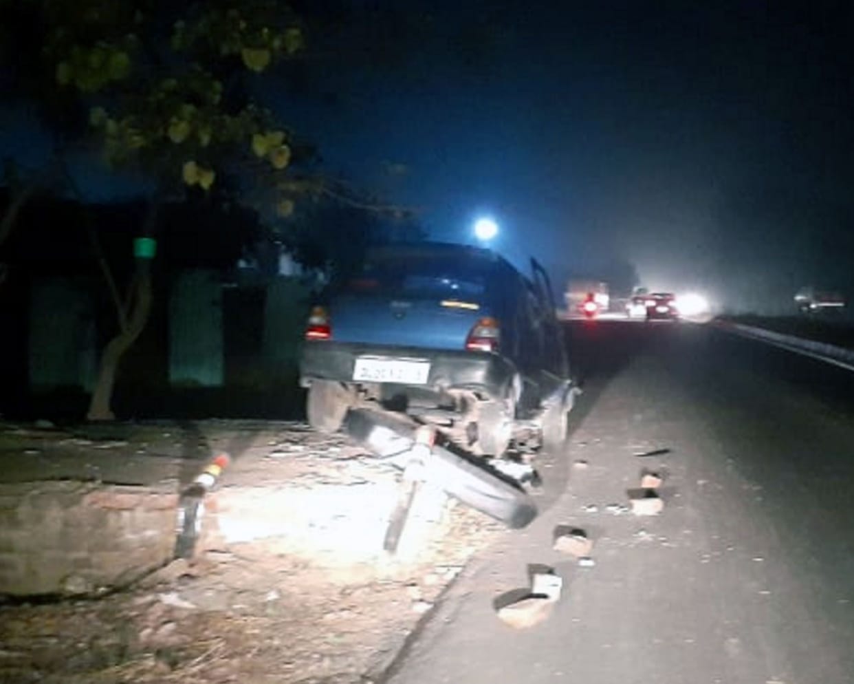 road accident, car damage, kasganj