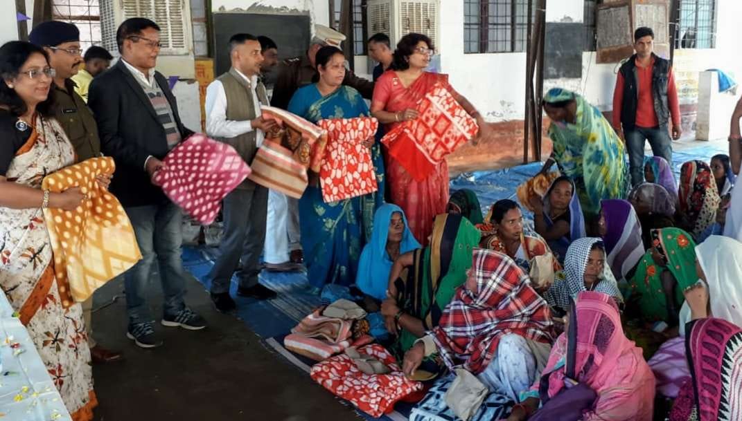 Woolen clothes distributed among prison inmates