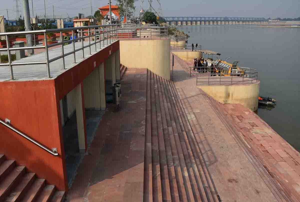 Kanpur Administration decorate city like a bride before PM Modi's arrival