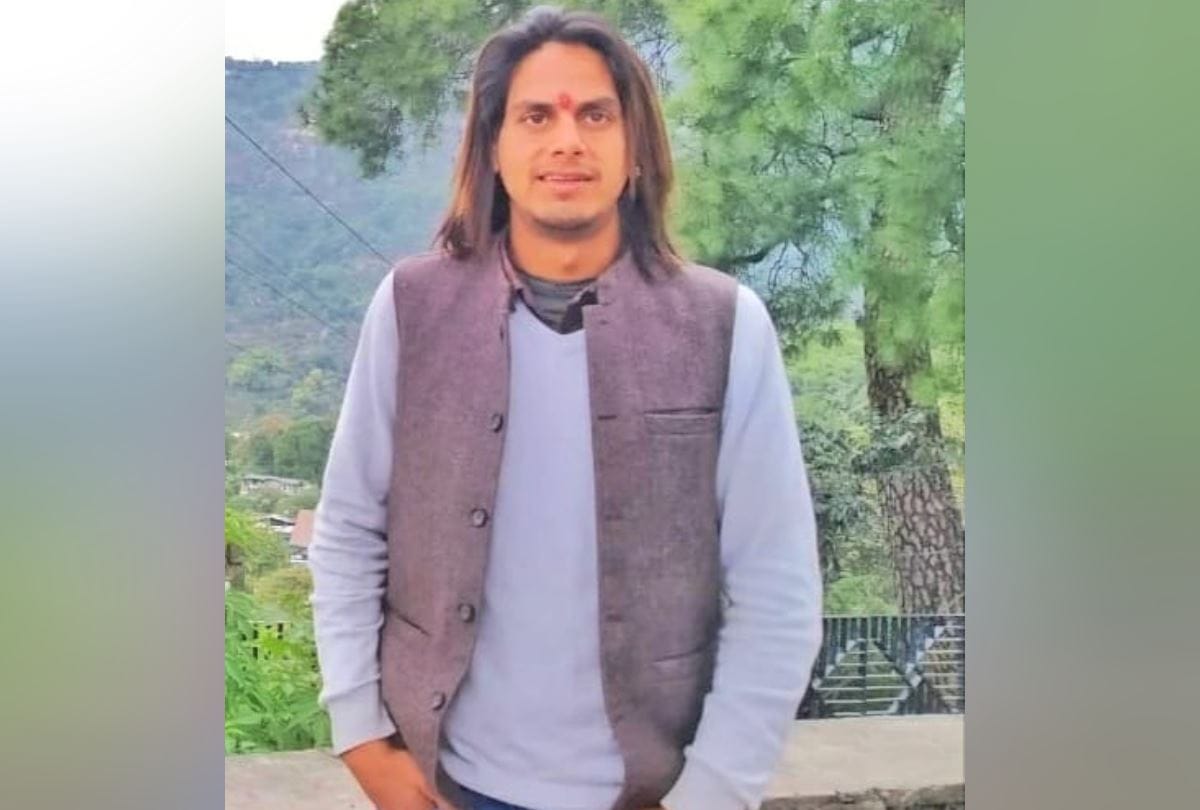himachal folk singer Ajay Bharmouri Success story