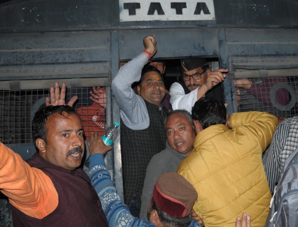 purohit anger over Chardham Shrine Board, arrested by police in dehradun
