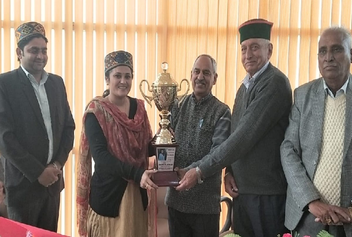 Truck driver's daughter becomes judge, achieved her goal after Four year struggle