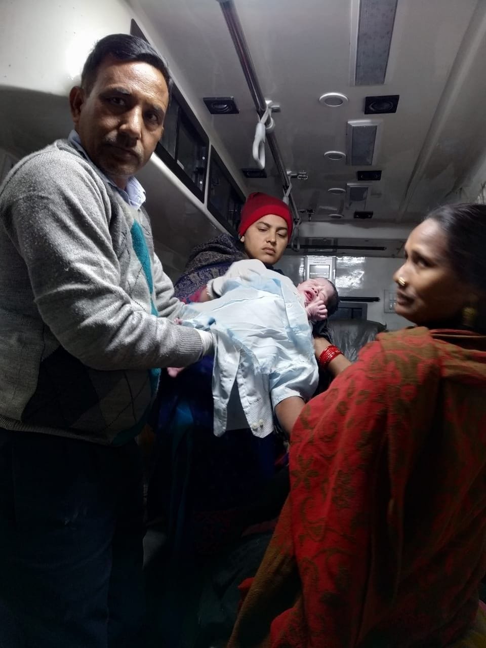 delivery, two women, emt
