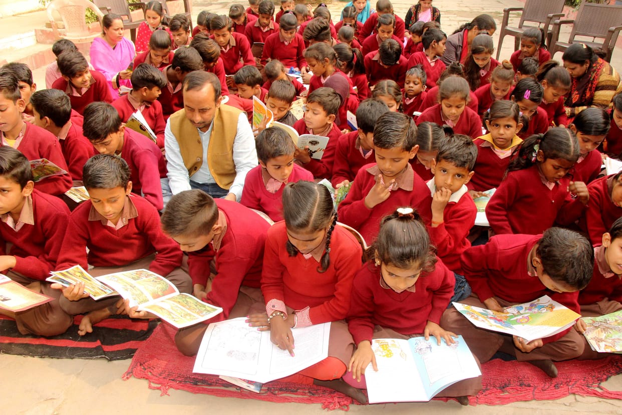 Banarsis realize the Governor's thinking, 3 lakh students made a record by studying together