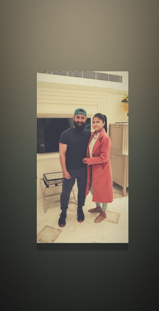 Aamir Khan is enjoying the hospitality of Nanihal with the shooting of the film in varanasi