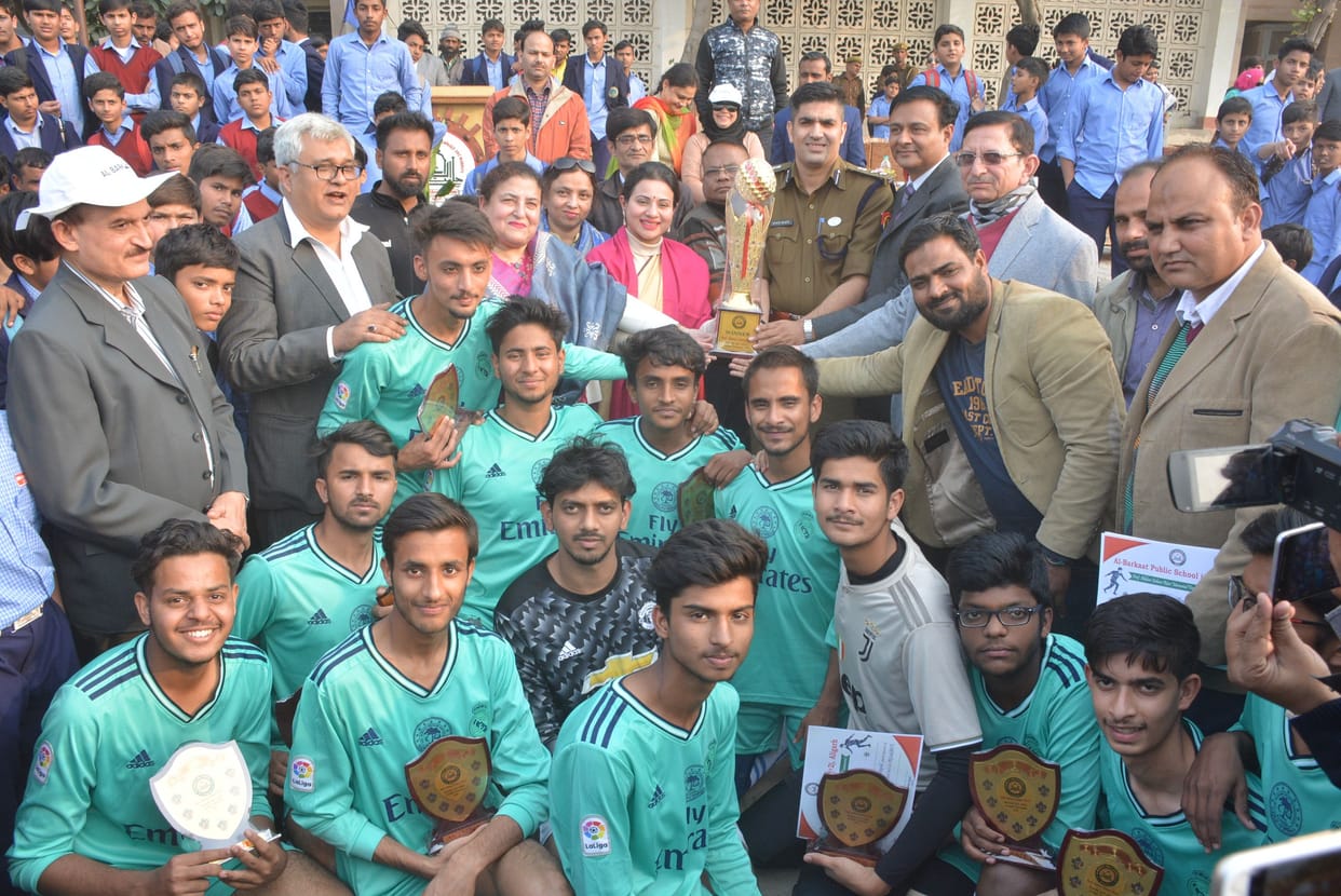 Amu won an intresting football final match