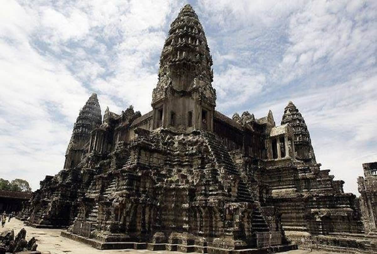 largest Hindu temple in the world cambodia Angkorwat temple history of this Ancient temple