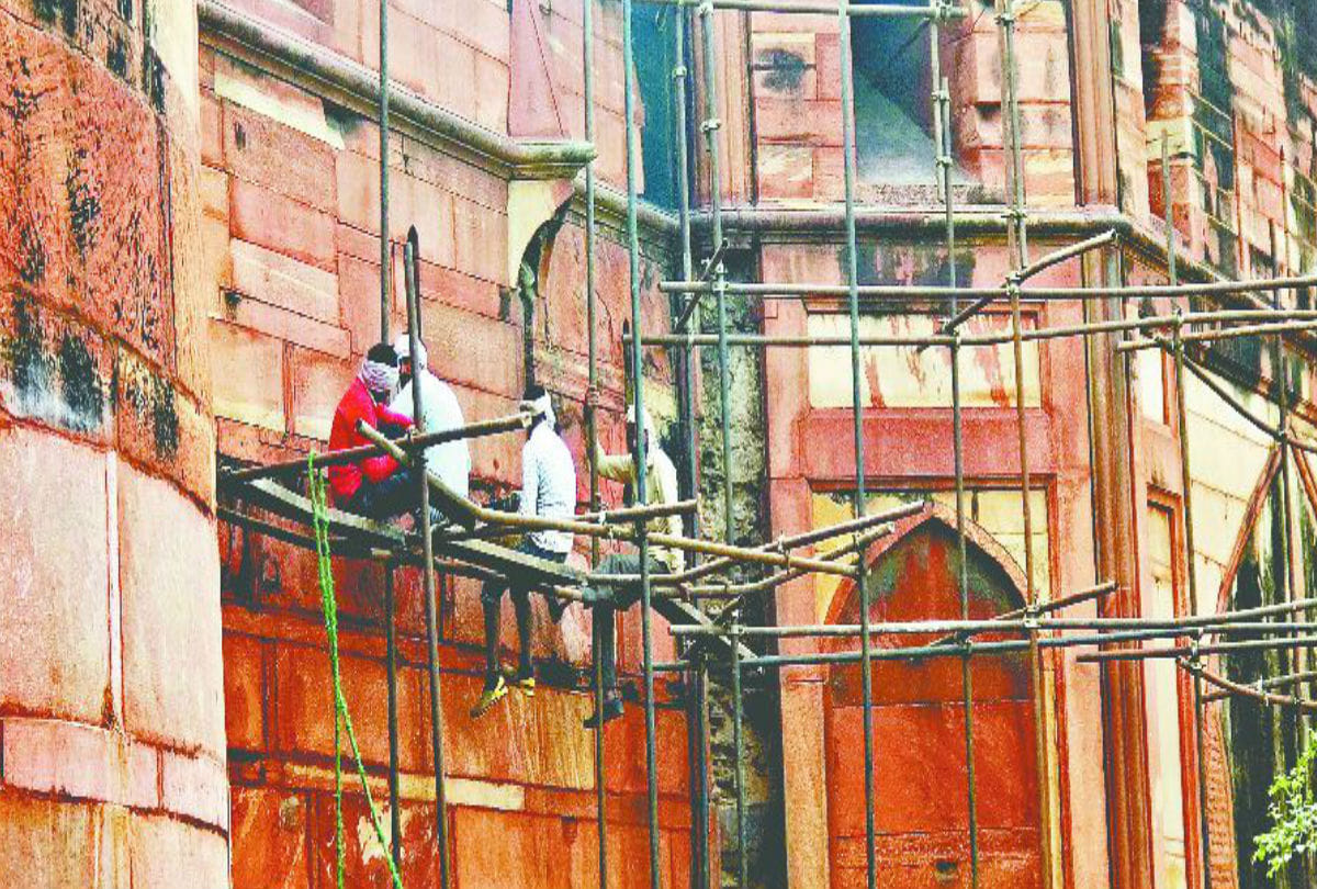 Renovation in Agra Fort Hathi Gate News In hindi