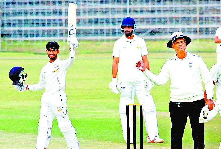 Ranji Match: 119 runs, Arslan unbeaten Shivam Bhambri scored century