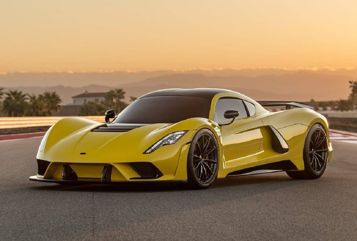 US auto Company Hennessy made beautifull car Venom GT speed is 435 km per hour