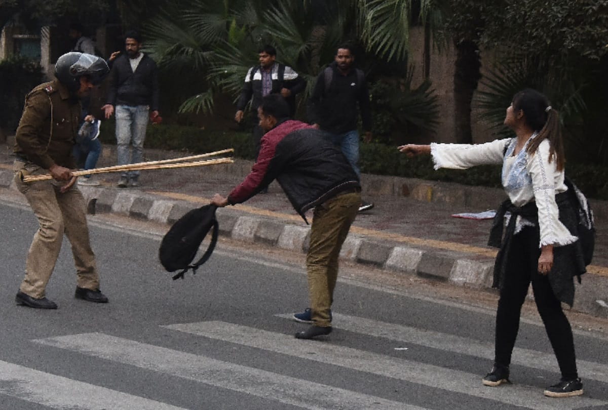 JNU hostel fees rollback demand police lathicharged on students but denies see photos