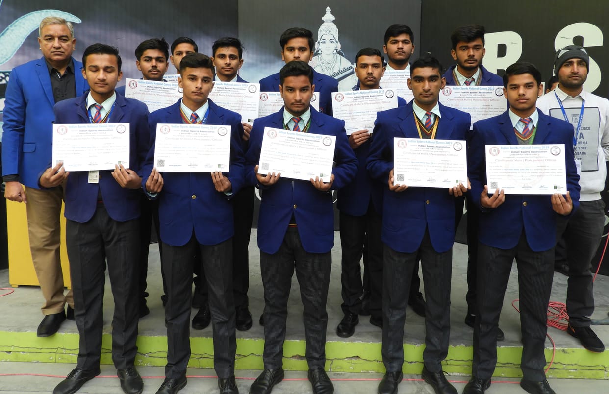 Football team winner honored