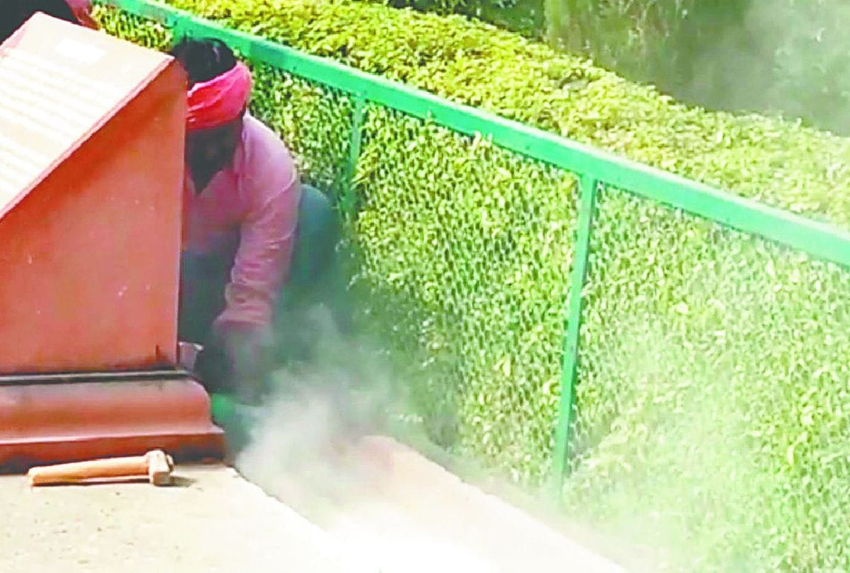 video of dust blowing in Taj Mahal goes viral