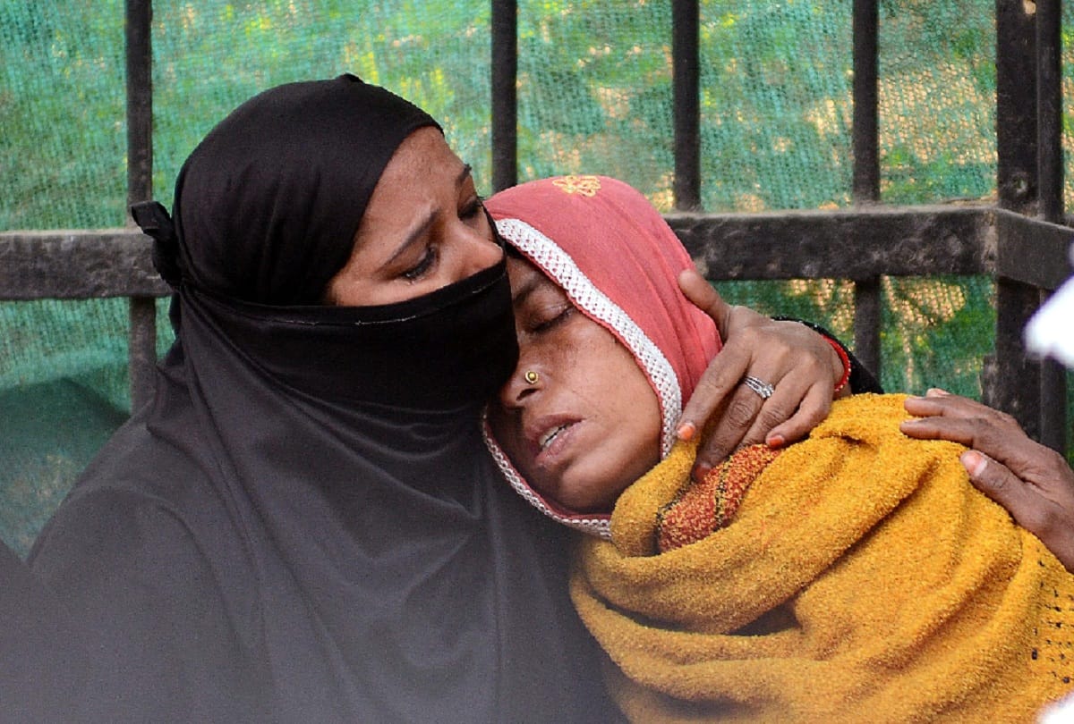 anaj mandi fire Refusal to give autopsy without Aadhaar card