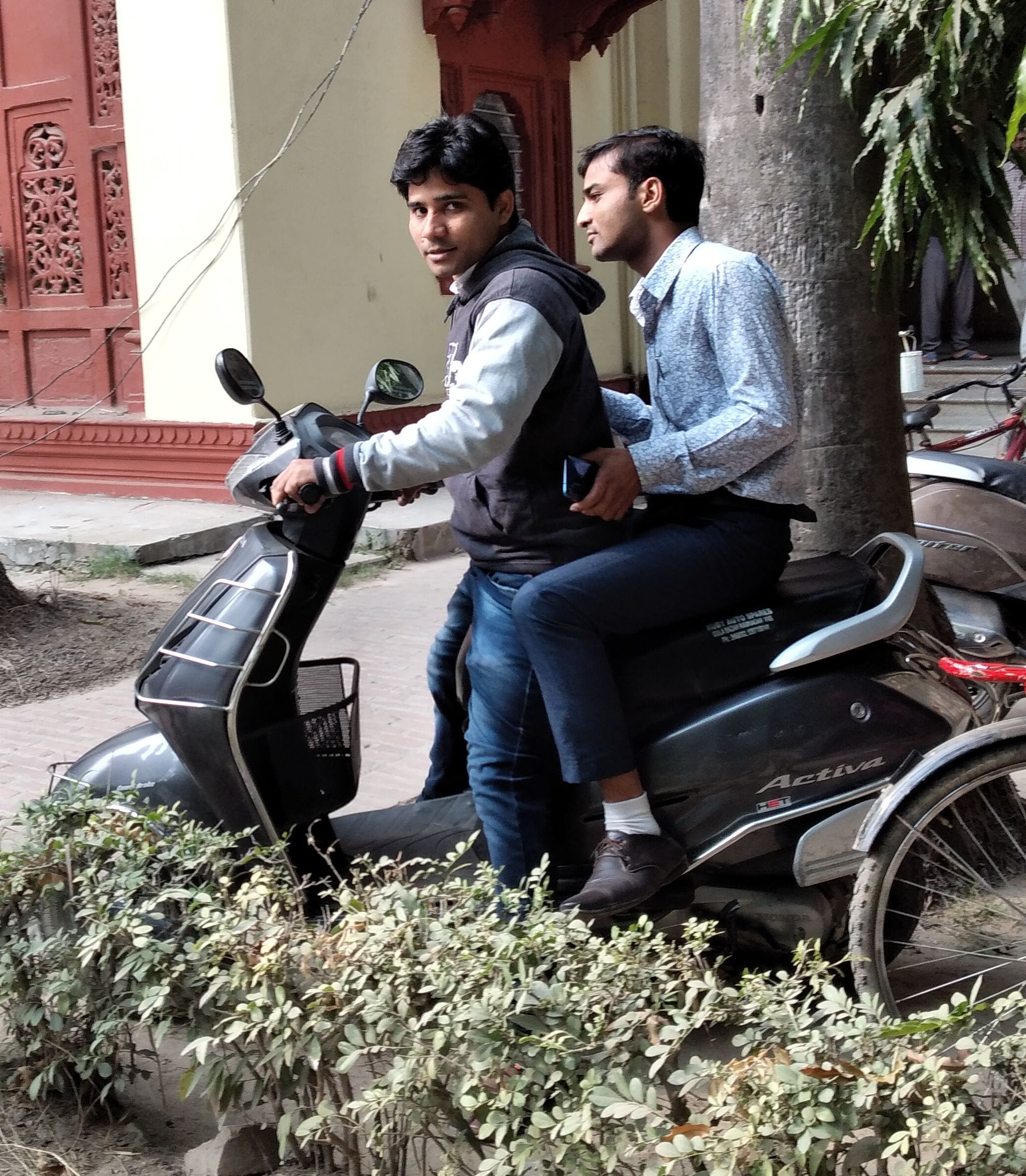 Feroz Khan to perform exam duty in arts faculty from today, meet teachers in Sanskrit department