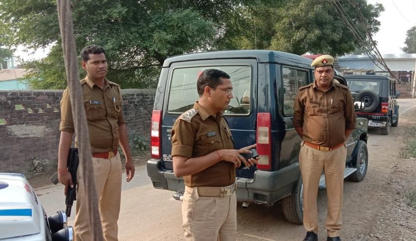 Attack on a returning policeman by arresting a crook